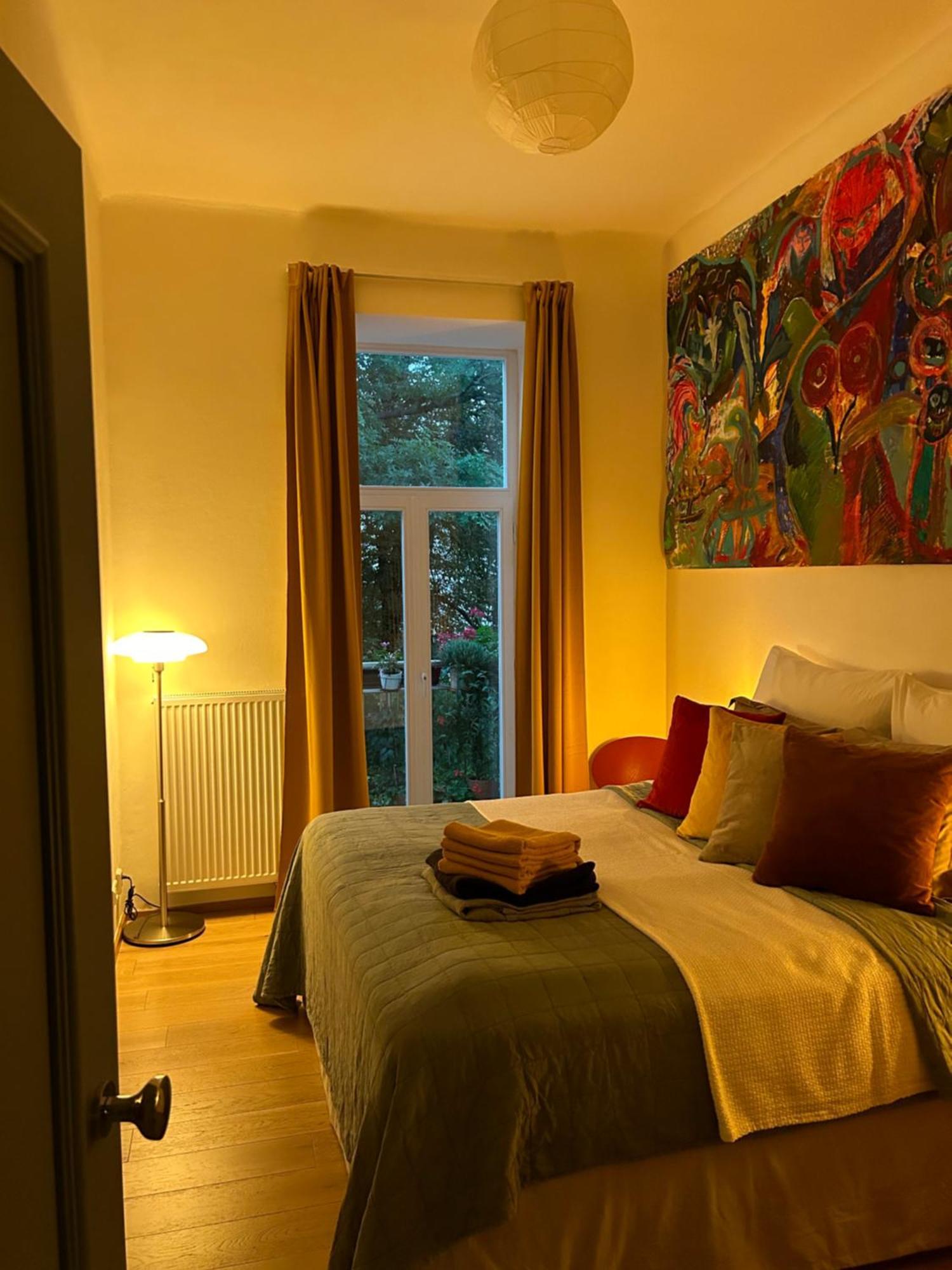 Green Balcony & King Size Bed Prag Eksteriør billede
